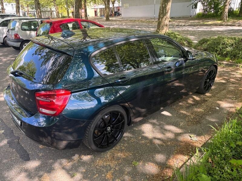 Blau Gebraucht 2012 BMW 116 Urban Line Kleinwagen | 7.500 € (Fairer Preis) - Bild 1/4
