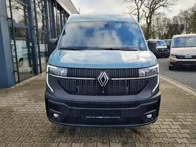 Nowe Renault Master 2025 Niebieski Minivan