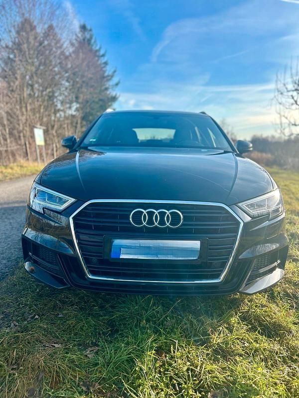 Gebraucht Audi A3 S-Line 150 PS (110 kW) 2019 Schwarz Limousine