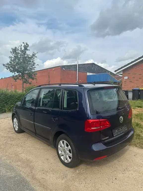 Gebraucht VW Touran Match 105 PS (77 kW) 2012 Blau Van / Kleinbus