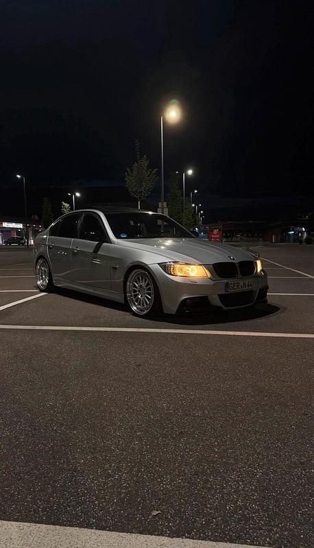 Silber Gebraucht 2008 BMW 335 M Sport Limousine | 15.800 € - Bild 1/4