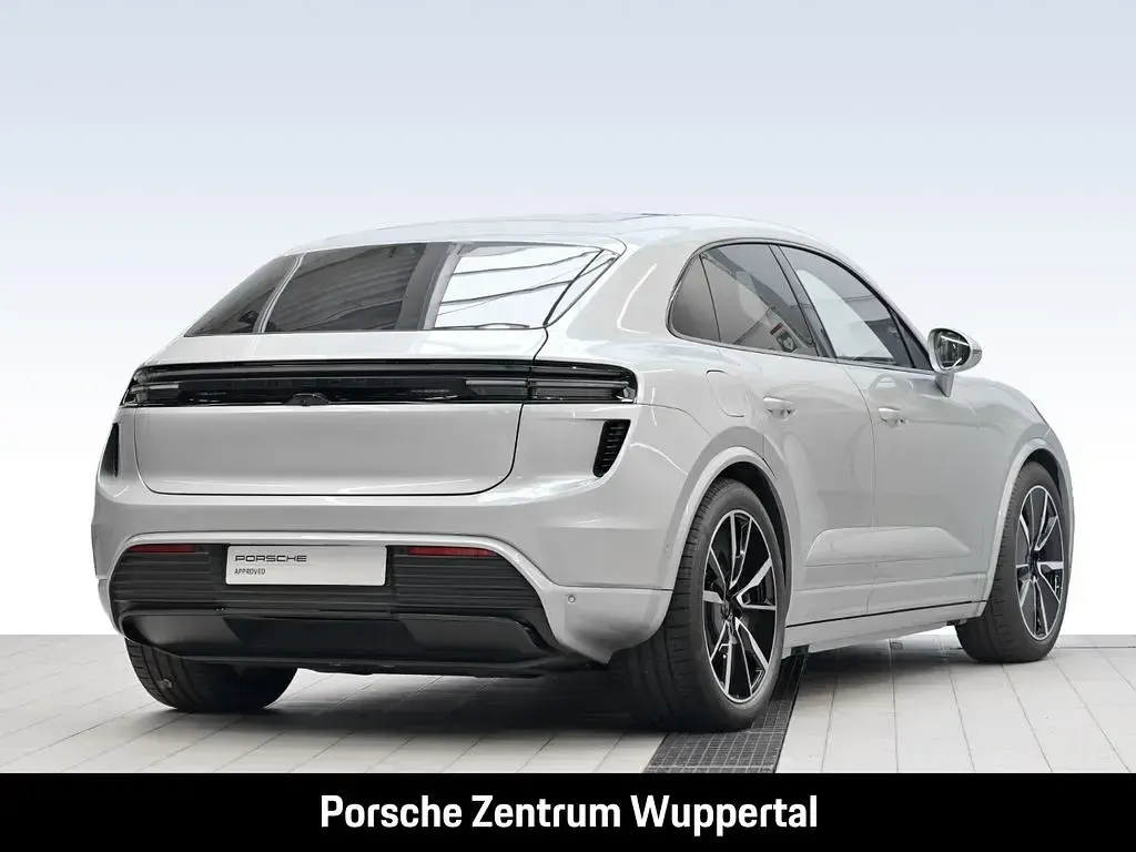 Gebraucht Porsche Macan Turbo 469 kW (639 PS) 2024 Silber SUV