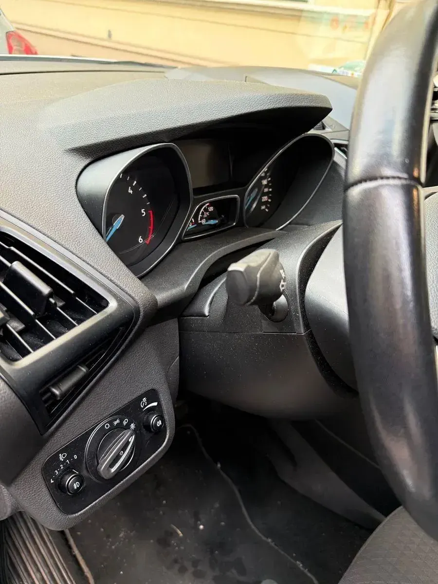 Gebraucht Ford C-MAX Trend+ 120 PS (88 kW) 2018 Weiß Van / Kleinbus