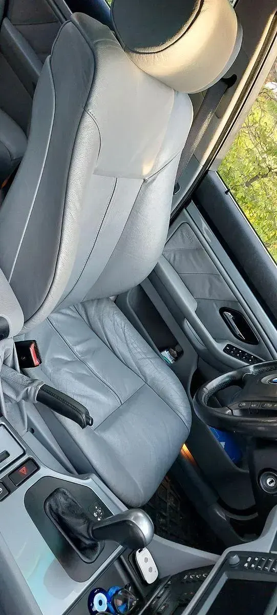 Second-hand BMW 525 192 CP (141 kW) 2002 Albastru Berlinǎ