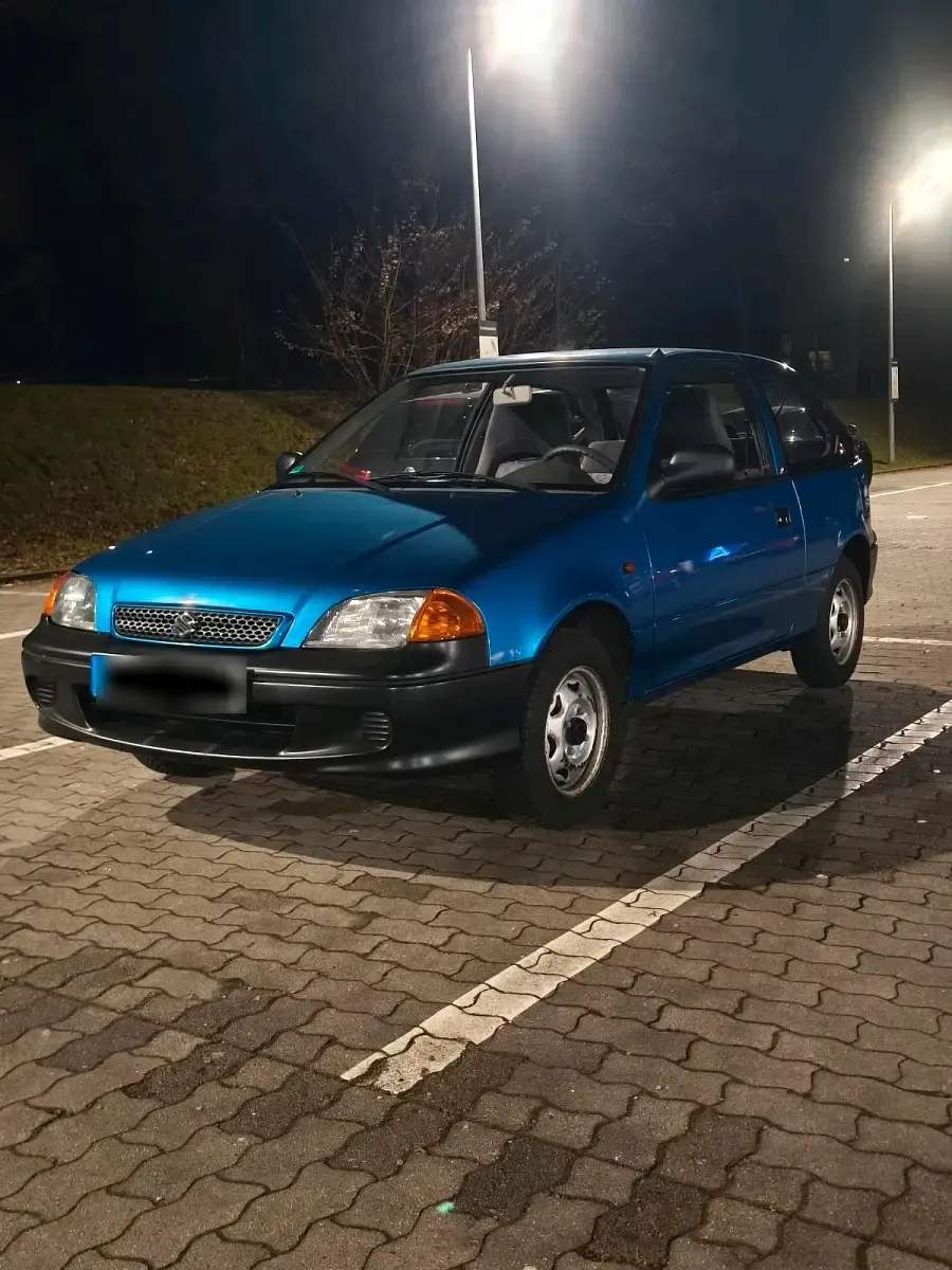 Usata Suzuki Swift 53 CV (38 kW) 2003 Blu Utilitaria
