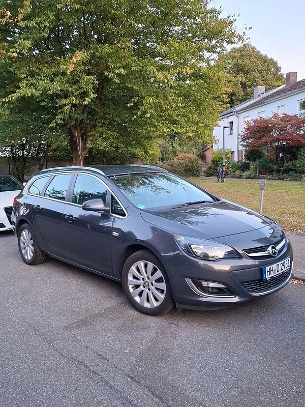 Grau Gebraucht 2014 Opel Astra Edition Kombi | 6.300 € (Teuer) - Bild 1/2