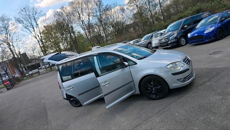 Gebraucht VW Touran 140 PS (102 kW) 2010 Silber Van / Kleinbus