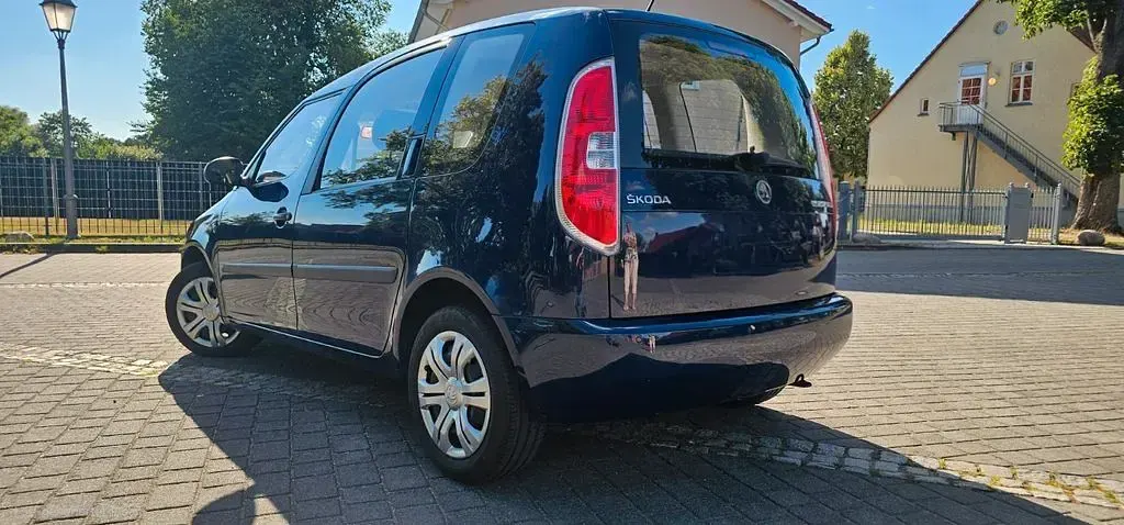 Gebraucht Skoda Roomster Plus Edition 86 PS (63 kW) 2014 Blau Van / Kleinbus
