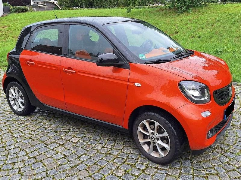 Orange Gebraucht 2014 Smart ForFour Passion Kleinwagen | 5.300 € (Fairer Preis) - Bild 1/4