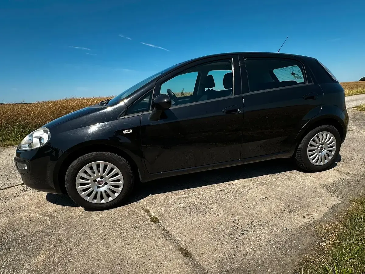 Gebraucht Fiat Punto 78 PS (57 kW) 2010 Schwarz Kleinwagen
