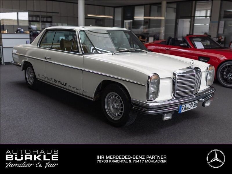 Weiss Gebraucht 1972 Mercedes W114 Coupé | 24.850 € - Bild 1/4