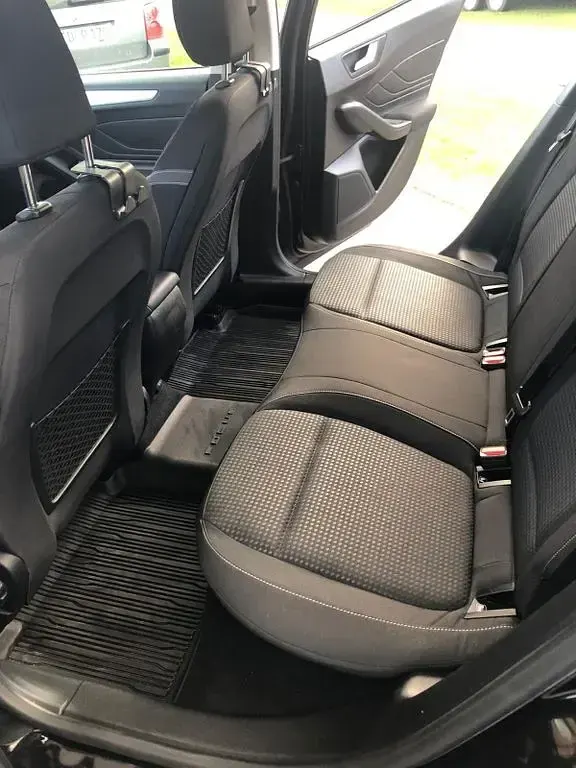 Gebraucht Ford Focus Active 150 PS (110 kW) 2020 Schwarz Limousine