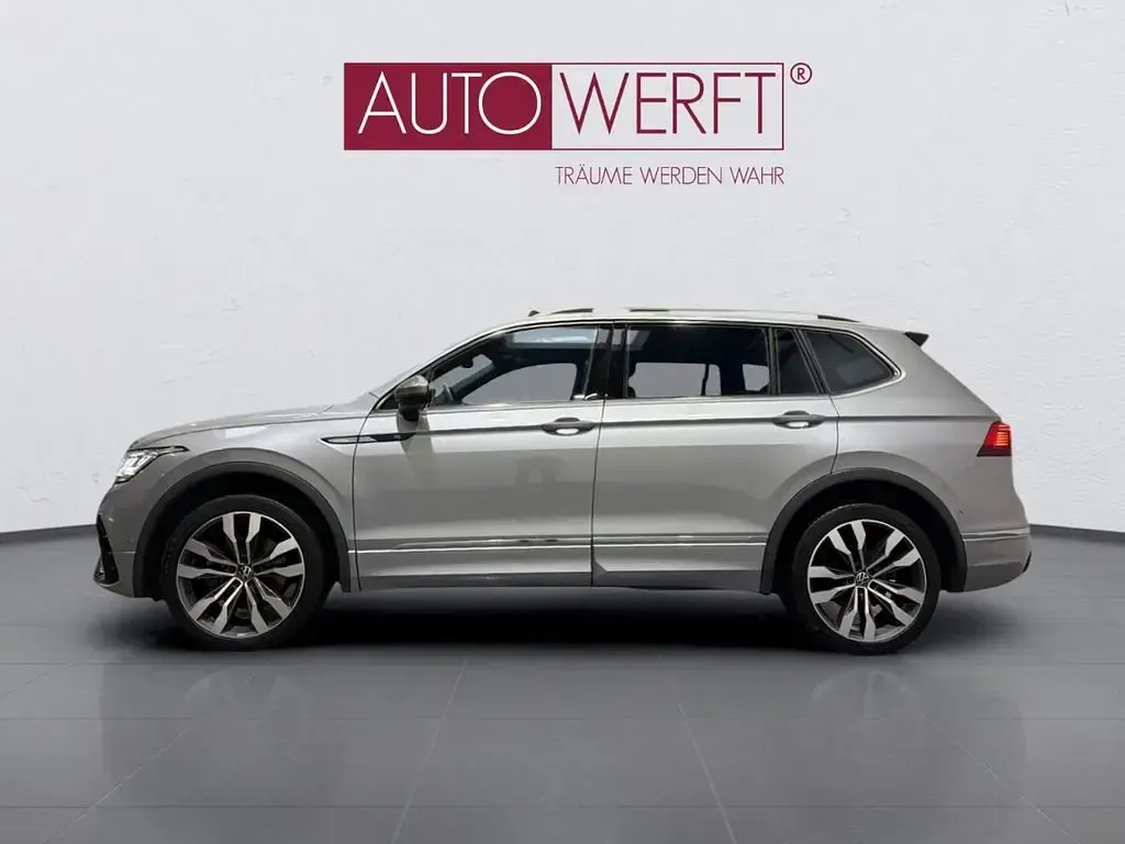 Gebraucht VW Tiguan Allspace R-line 190 PS (139 kW) 2022 Pyrit silber metallic SUV