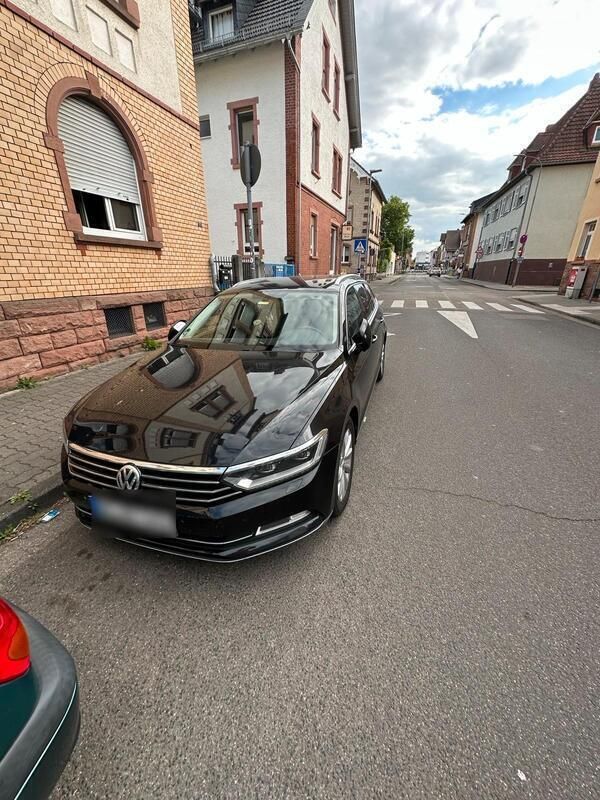 Schwarz Gebraucht 2015 VW Passat Limousine | 9.500 € (Fairer Preis) - Bild 1/4
