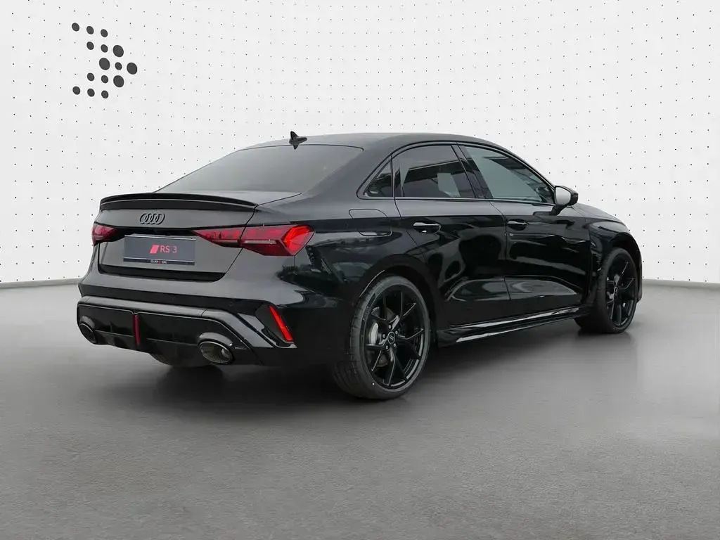 Gebraucht Audi RS3 Comfort 400 PS (294 kW) 2026 Mythosschwarz metallic Limousine
