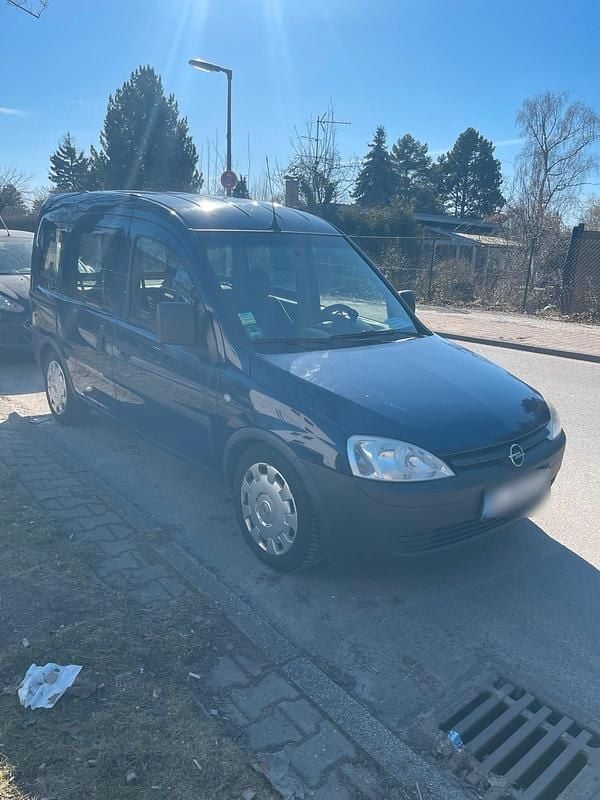 Gebraucht Opel Combo 101 PS (74 kW) 2010 Blau Van / Kleinbus