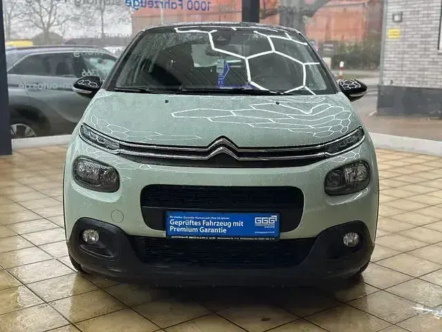 Gebraucht Citroën C3 PureTech 110 PS (80 kW) 2018 Grün Limousine