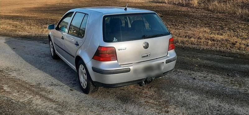 Gebraucht VW Golf IV 75 PS (55 kW) 2001 Silber Kleinwagen