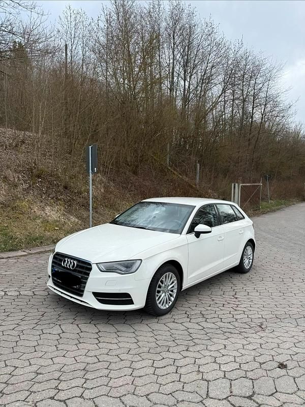 Gebraucht Audi A3 184 PS (135 kW) 2014 Weiß Kleinwagen