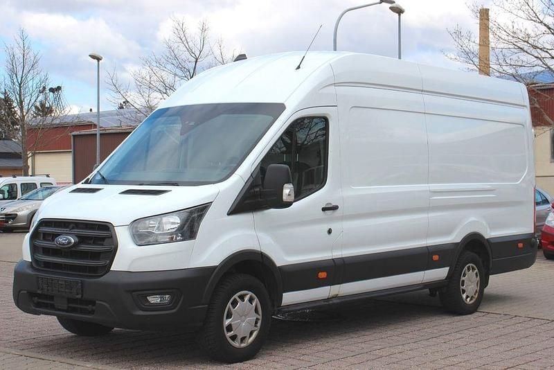 Second-hand Ford Transit 170 CP (125 kW) 2024 Alb Monovolum
