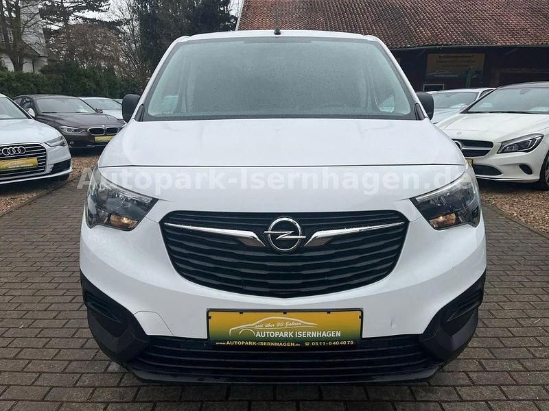 Gebraucht Opel Combo Edition 76 PS (55 kW) 2019 Weiß Van / Kleinbus