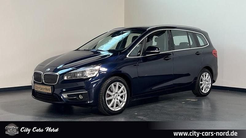 Blau Gebraucht 2015 BMW 220 Gran Tourer Luxury Line Van / Kleinbus | 15.799 € (Superpreis) - Bild 1/4