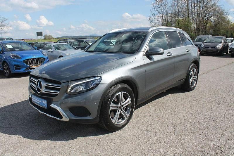 Gebraucht Mercedes GLC350 258 PS (189 kW) 2018 Grau SUV