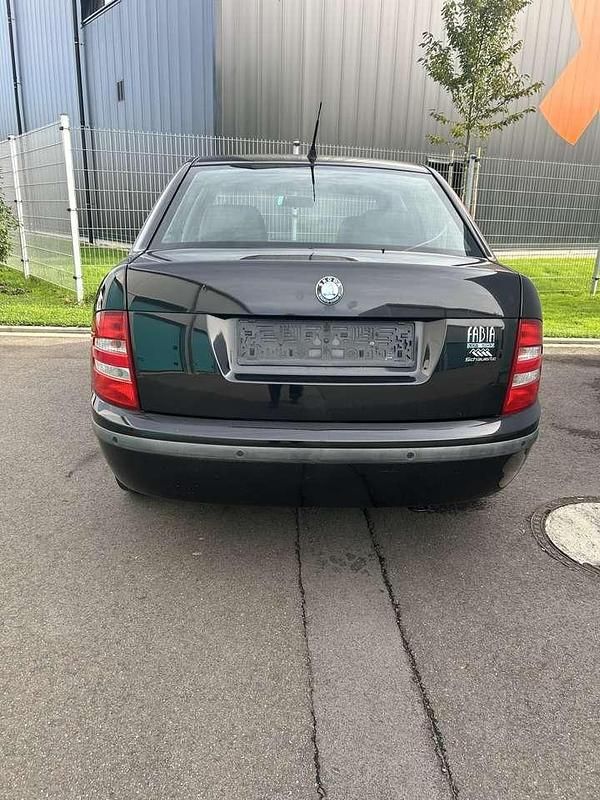 Gebraucht Skoda Fabia 75 PS (55 kW) 2003 Schwarz Limousine
