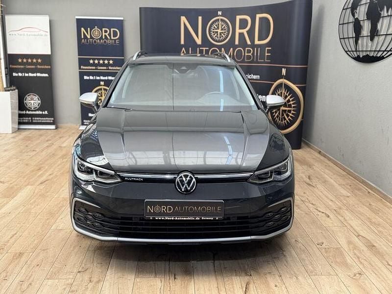 Gebraucht VW Golf VIII 147 PS (108 kW) 2022 Grau