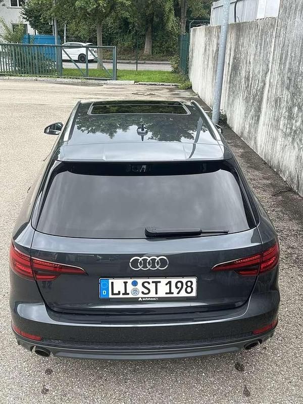 Gebraucht Audi A4 Design 252 PS (185 kW) 2017 Grau Kombi