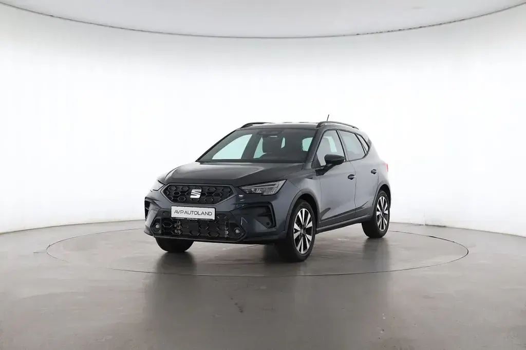 Neu Seat Arona FR 116 PS (85 kW) 2026 Magnetic grau SUV