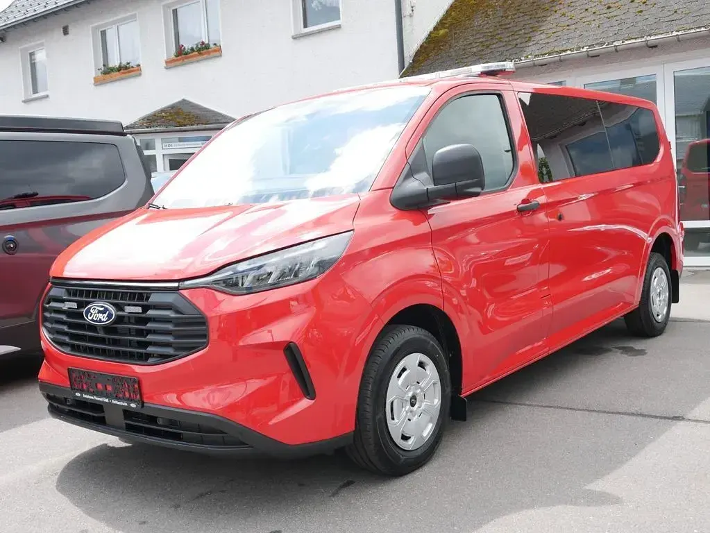 Neu Ford Transit Custom Trend 136 PS (100 kW) 2026 Rot Kombi