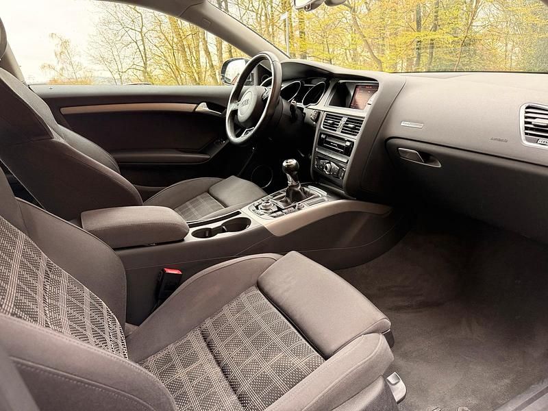 Gebraucht Audi A5 Design 170 PS (125 kW) 2012 Schwarz Coupé