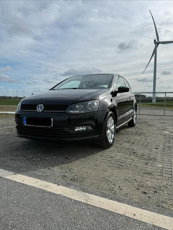 Gebraucht VW Polo 90 PS (66 kW) 2014 Schwarz Kleinwagen