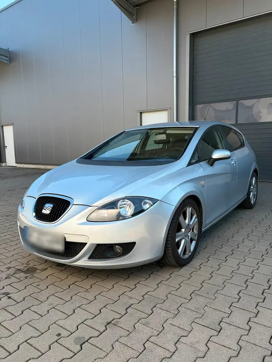 Gebraucht Seat Leon 102 PS (75 kW) 2008 Grau Kleinwagen