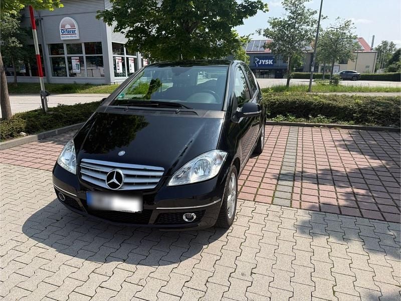 Gebraucht Mercedes A200 Avantgarde 140 PS (102 kW) 2010 Schwarz Van / Kleinbus