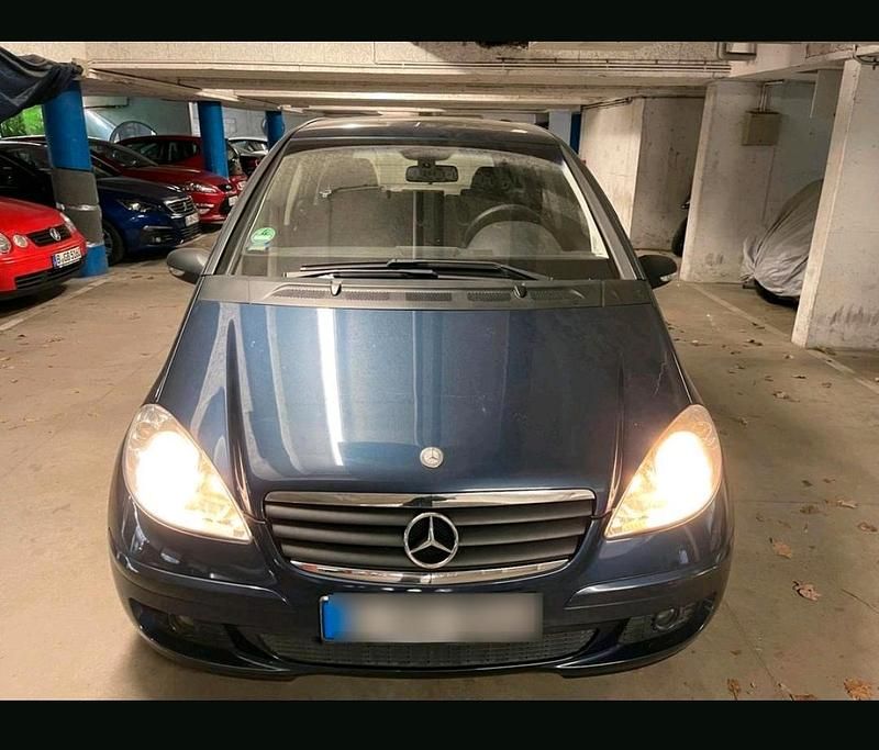 Blau Gebraucht 2005 Mercedes A150 Limousine | 1.000 € (Superpreis) - Bild 1/4