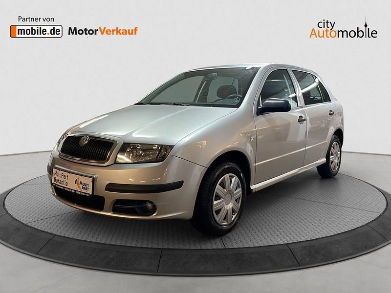 Silber Gebraucht 2006 Skoda Fabia Classic Kleinwagen | 2.980 € (Fairer Preis) - Bild 1/4