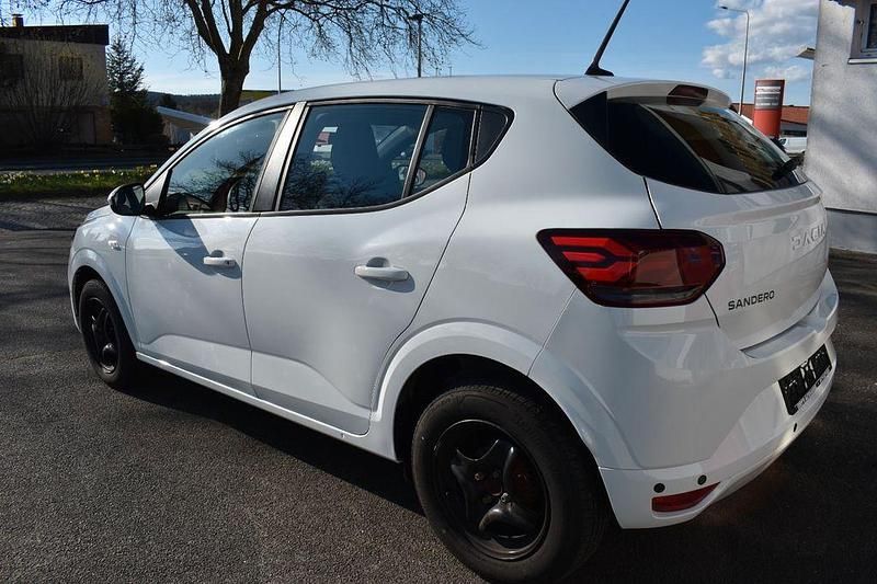 Gebraucht Dacia Sandero Expression 101 PS (74 kW) 2024 Weiß Kleinwagen