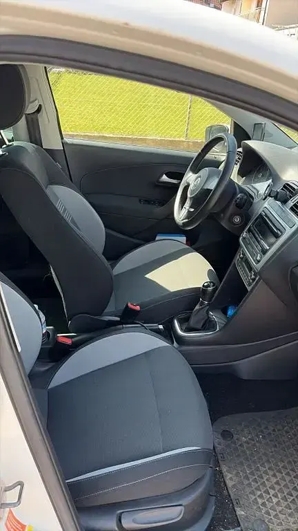 Gebraucht VW Polo 90 PS (66 kW) 2014 Weiß Limousine