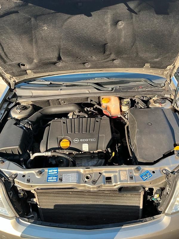 Gebraucht Opel Vectra 120 PS (88 kW) 2004 Grau Limousine