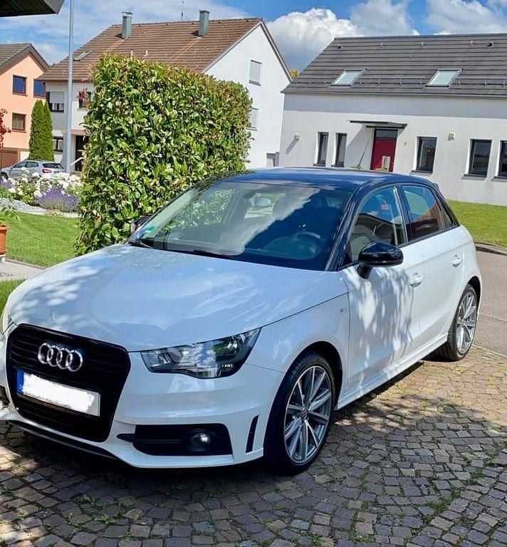 Weiß Gebraucht 2013 Audi A1 Sportback S-Line Kleinwagen | 8.700 € (Fairer Preis) - Bild 1/4