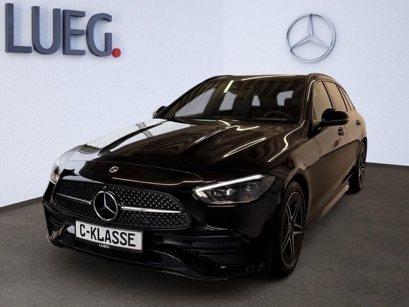 Metalliclack obsidianschwarz Gebraucht 2025 Mercedes C220 AMG Kombi | 51.200 € - Bild 1/4
