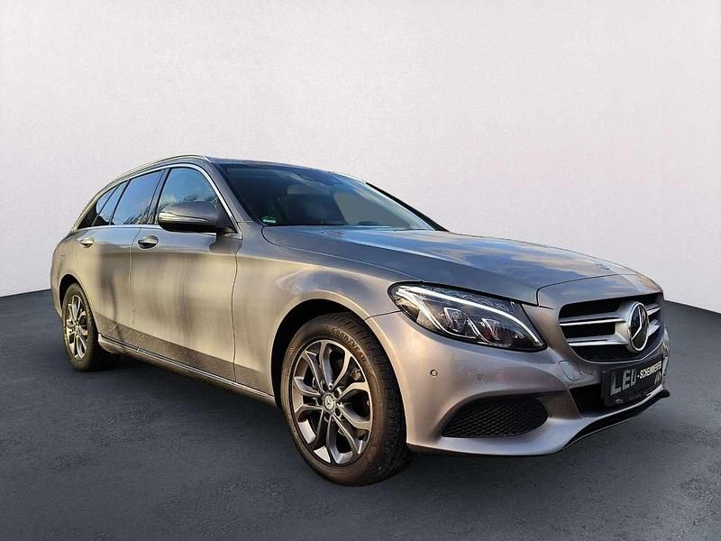 Gebraucht Mercedes C200 Avantgarde 184 PS (135 kW) 2015 Palladiumsilber  metalliclack Kombi