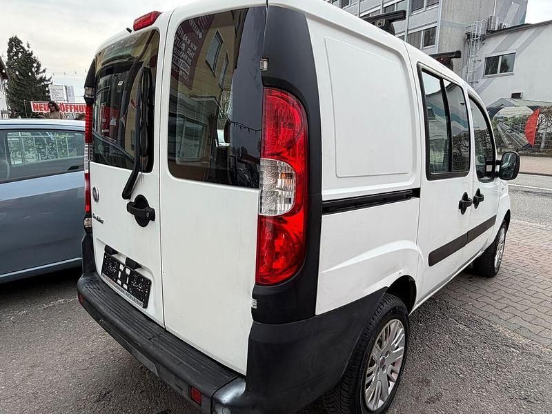 Gebraucht Fiat Doblò Active 95 PS (69 kW) 2009 Weiß Van / Kleinbus