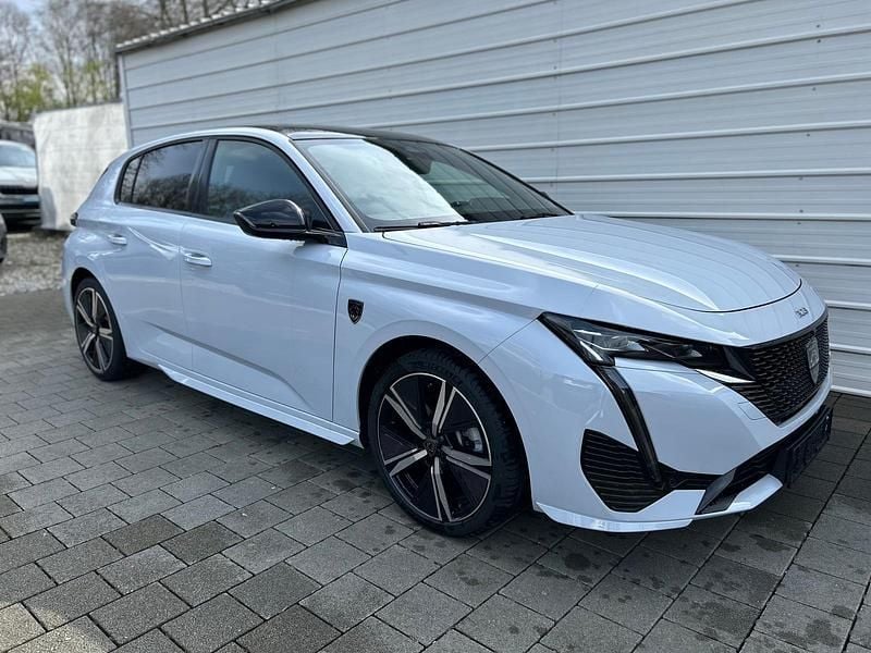 Neu Peugeot 308 GT 145 PS (106 kW) 2025 Okenite weiß Limousine