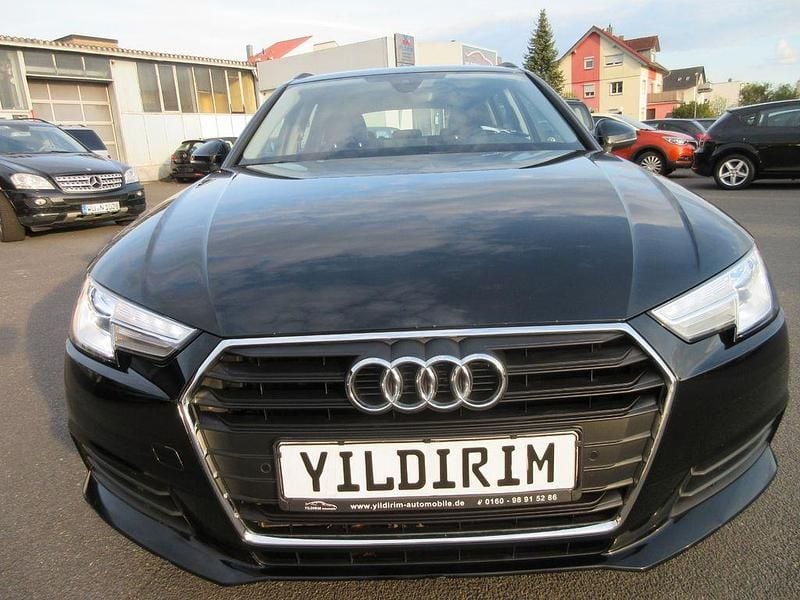Usata Audi A4 Basis 150 CV (110 kW) 2018 Nero Station wagon