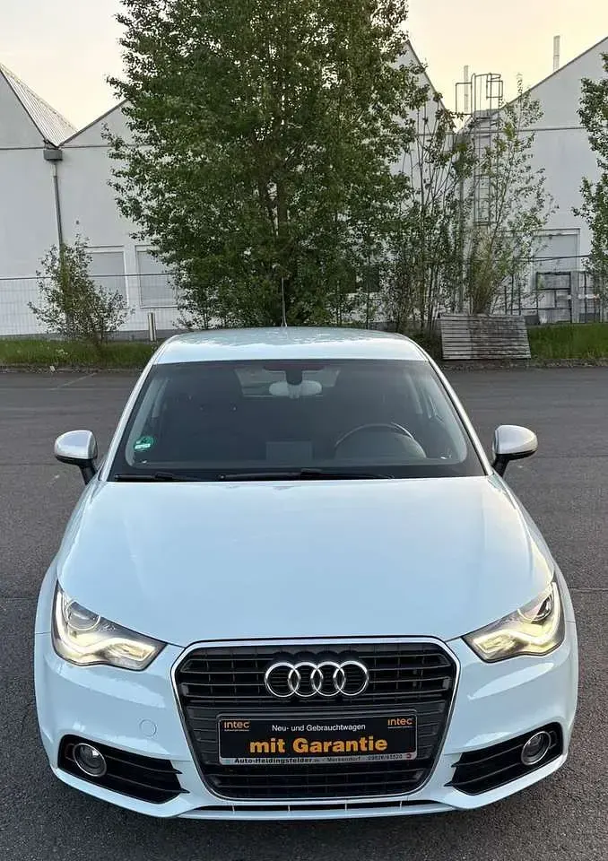 Gebraucht Audi A1 Ambition 122 PS (89 kW) 2012 Blau Kleinwagen