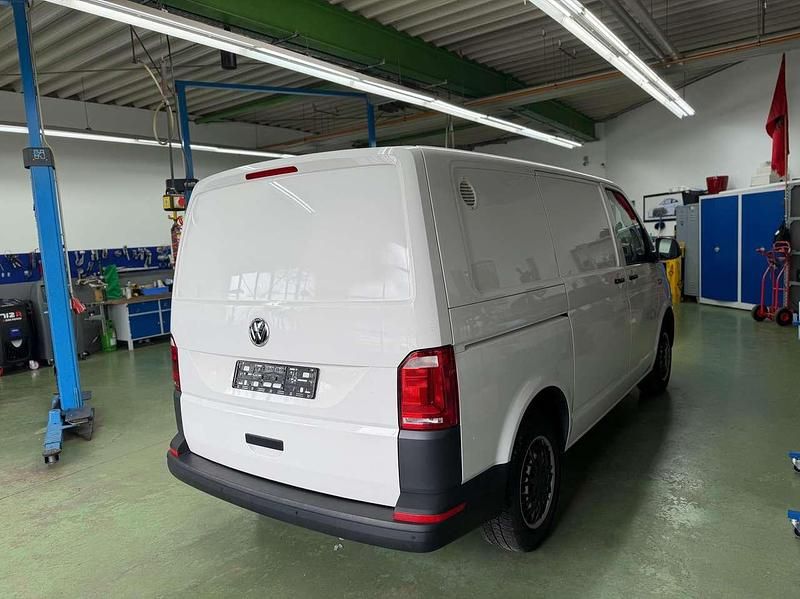 Gebraucht VW Transporter 102 PS (75 kW) 2019 Weiß Van