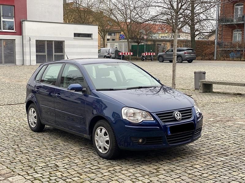 Blau Gebraucht 2006 VW Polo Limousine | 2.200 € (Guter Preis) - Bild 1/4